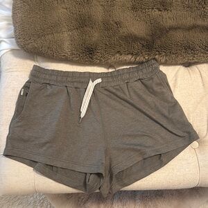Vuori Halo Shorts